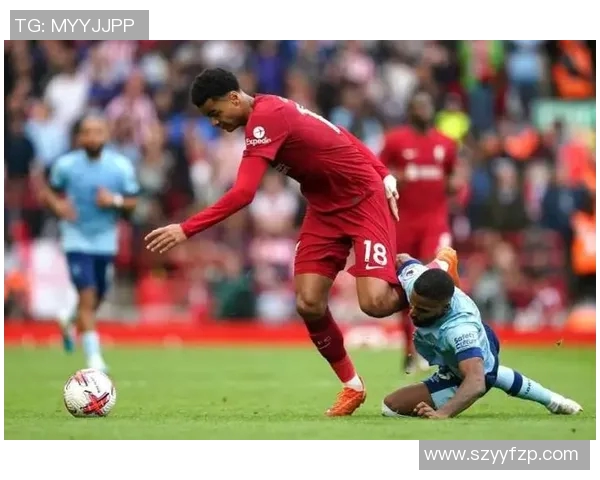 厄斯布鲁与天狼星的激烈对决揭示足球战术与团队协作的完美结合