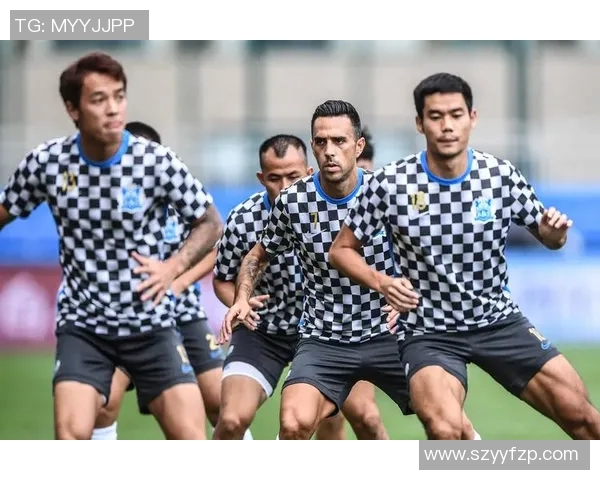 广州富力对阵深圳精彩直播回顾与赛后分析全方位解读赛事亮点与球员表现